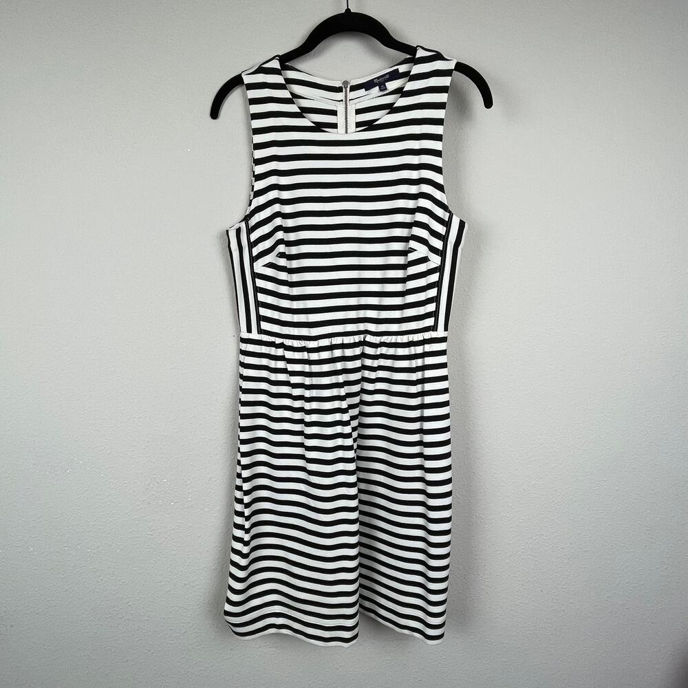 Madewell Afternoon Dress M Black‎ White Striped Sleeveless Pleated w/ Pockets